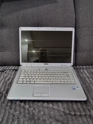 H289 dell inspiron 1525 intel core 2 duo 2ghz spares / repairs won't power on - Image 1 of 4
