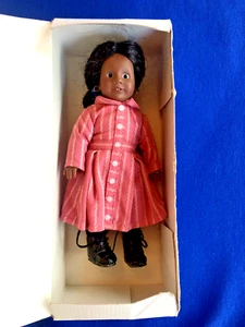 American Girl MINI ~ 6 pollici Addy bambola vestito etichetta 1995 compagnia piacevole ~ occhi di vetro - Foto 1 di 11