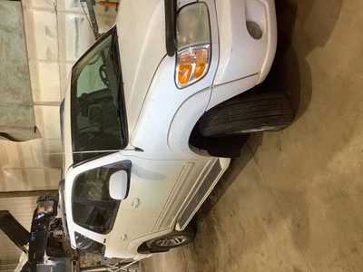 Used Engine Coolant Reservoir fits: 2004 Toyota Sequoia 6 cylinder 3.4L 5VZFE en Foto 1 de 4