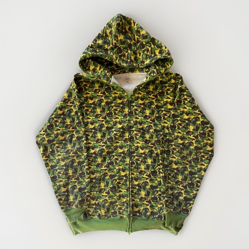 A BATHING APE (BAPE) Felpa con cappuccio e zip intera mimetica BAPE x Kaws Cloud A Bathing Ape taglia XL RARA