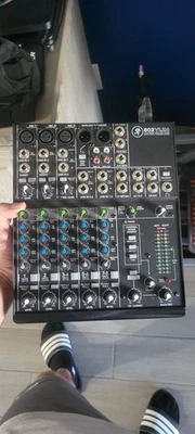 Mackie 802VLZ4 8-Channel Ultra Compact Mixer 120V US - Image 1 of 4