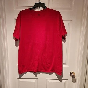 Men's sz XL Red Short Sleeved T Shirt by Fruit of the Loom - Picture 1 of 3