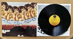 THE CURE JAPANESE WHISPERS 1983 1ST PRESS W/INNER ROBERT SMITH NEW WAVE NM - Imagen 1 de 2