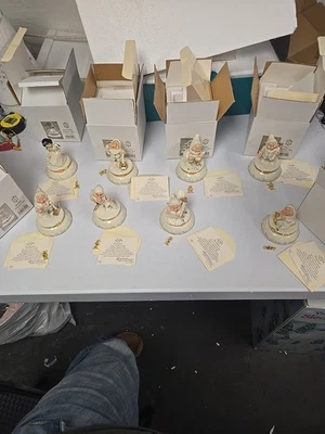 LENOX Snow White & The Seven Dwarfs Treasure Box Disney Set of 8 With Charms  - Image 1 of 4