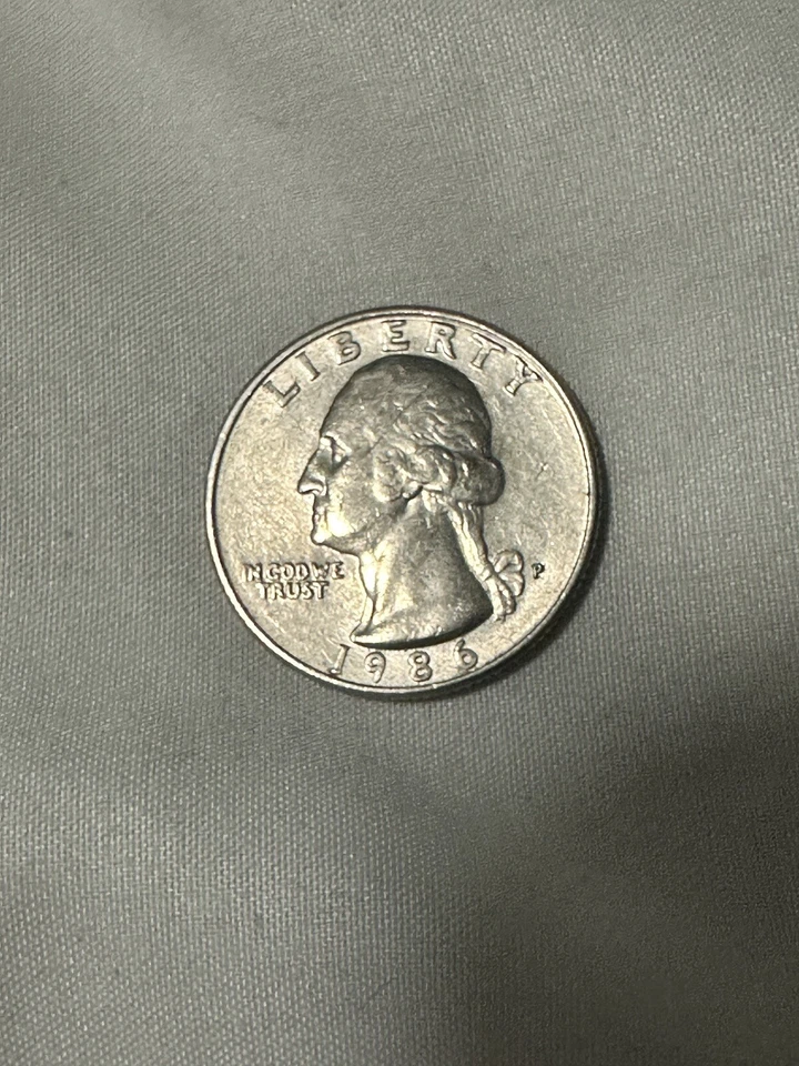 1986 P Quater Dollar Coin "In" error Great Condition - Image 1 of 1