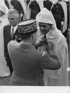 Maroc Sultans   17 photos c1951-1954  Vizir , visites officielles, J Belin - Picture 1 of 24