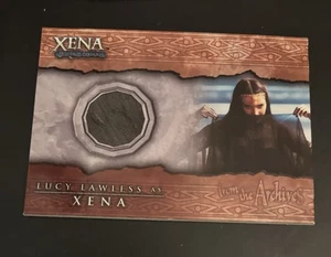 Rittenhouse Xena Beauty & Brawn C6 Lucy Lawless als Xena Kostüm Reliquie - Bild 1 von 2