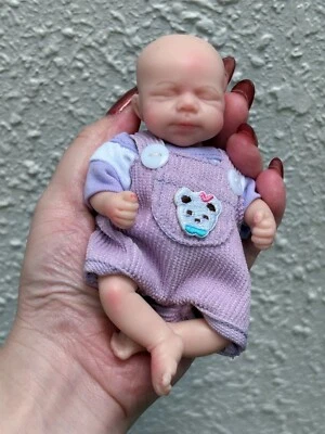 Silicone Baby Painted Doll Reborn Girl Newborn 15cm Sleeping Mini Soft Body New - Image 1 of 4