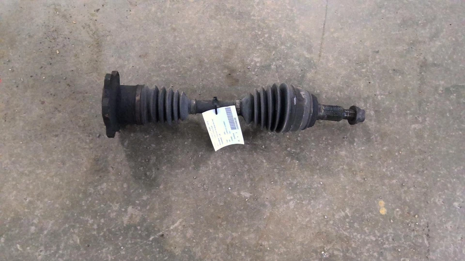 Used Front Drive Axle Shaft fits: 2004 Chevrolet Tahoe Front Axle classic style - Image 1 of 4