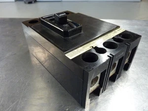 Disyuntor Siemens QJ23B200 200 amperios 240 VCA (30786) - Imagen 1 de 8