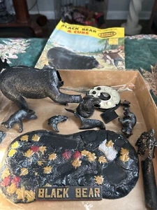 1962 Aurora Black Bear, and Cubs model kit needs be finish looks to be comp - Bild 1 von 6