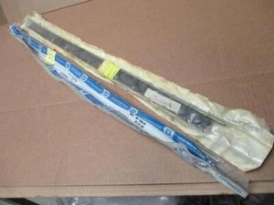 86 Regal Cutlass 4 dr NOS Window Outer Belt Weatherstrip GM 20008268 / 8269 Pair - Picture 1 of 6