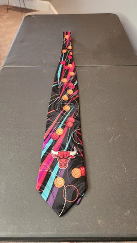 Chicago Bulls Neck Tie WhyKnot 100% Silk Cover