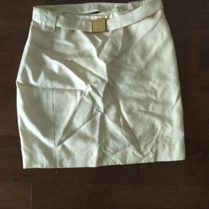 Gianni Versace Vintage beige cremefarbener Gürtel Minirock 42 - Bild 1 von 5