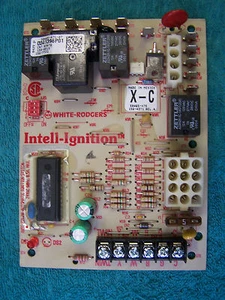 Trane American Standard D341396P01 OEM furnace control board 50A65-475 CNT03076 - Picture 1 of 1