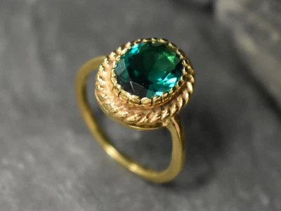 Anillo de aniversario de diamantes y esmeraldas naturales de corte ovalado de 3,00 quilates de oro amarillo de 14 k talla 6 Foto 1 de 4