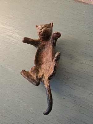 Antique Very Rare Cast Iron Cat Edge/Planter Hanging Ornament-Good - Image 1 of 4