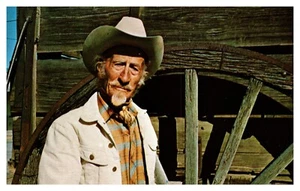 Tombstone Col. Idaho Ellison vor Güterwagen Chrom Postkarte -42-- - Bild 1 von 2