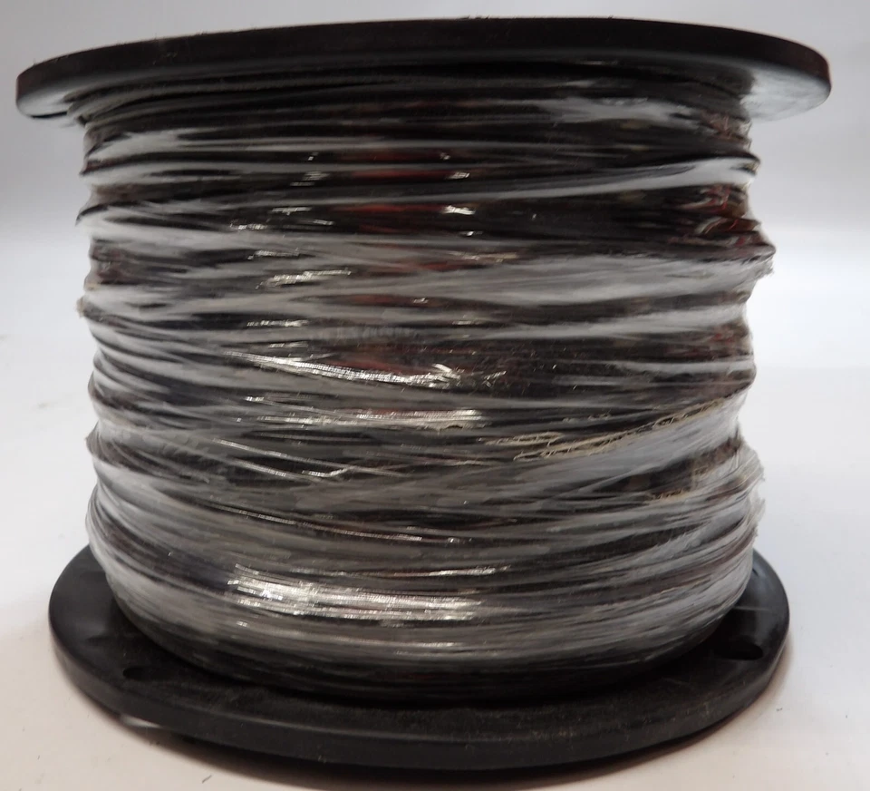 Fio preto encalhado Belden 8522 0101000 18 AWG 1000 pés - Imagem 1 de 4
