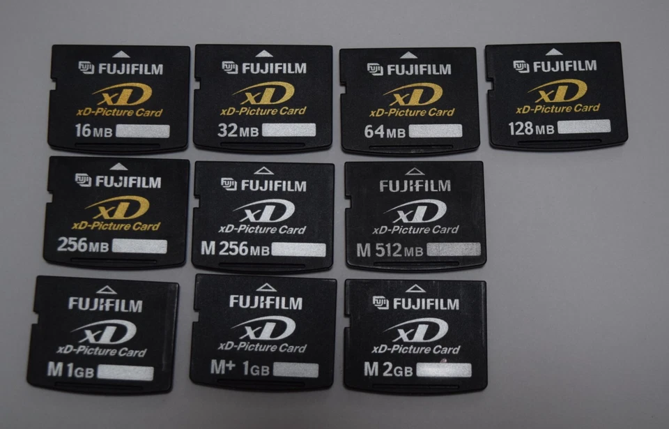 Fujifilm xD-Picture Card 16MB 32MB 64MB 128MB 256MB 512MB 1GB 2GB H M M+ - Image 1 of 2