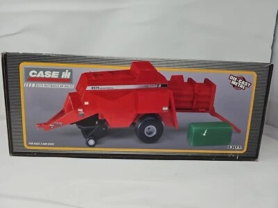  Case 8575 Rectangular Baler W/Bale by ERTL NIB! 1/16 Toy - Image 1 of 4