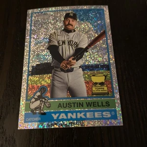 2025 Topps Heritage - High Number SP Austin Wells #441 Chrome Silver Sparkle... - Picture 1 of 2