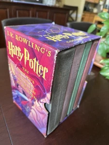 Harry Potter: Die ersten vier... von J.K. Rowling Hardcover Box Set mit Büchern 1-4 - Bild 1 von 14
