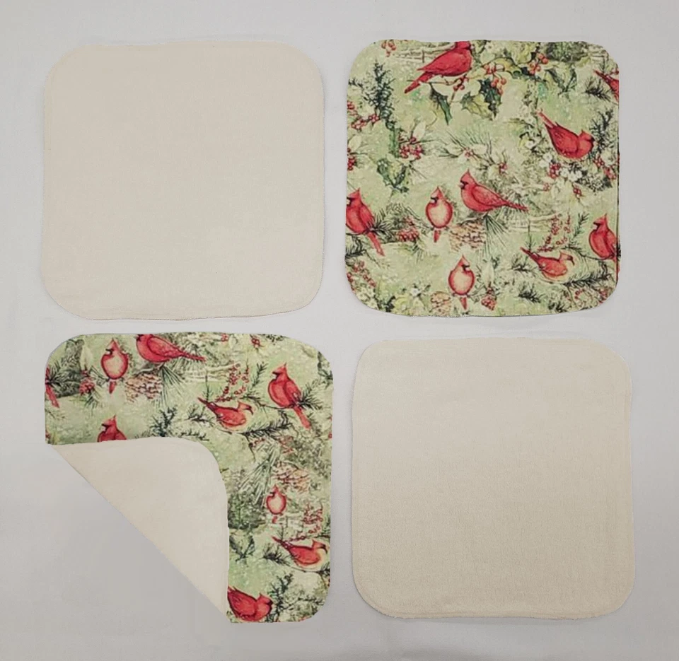Paños de Navidad Cardinals Holly Evergreen (Juego de 4) Foto 1 de 1