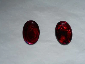 Abalone shell oval cabochon in red 18x13mm £4.50 each piece - Picture 1 of 3