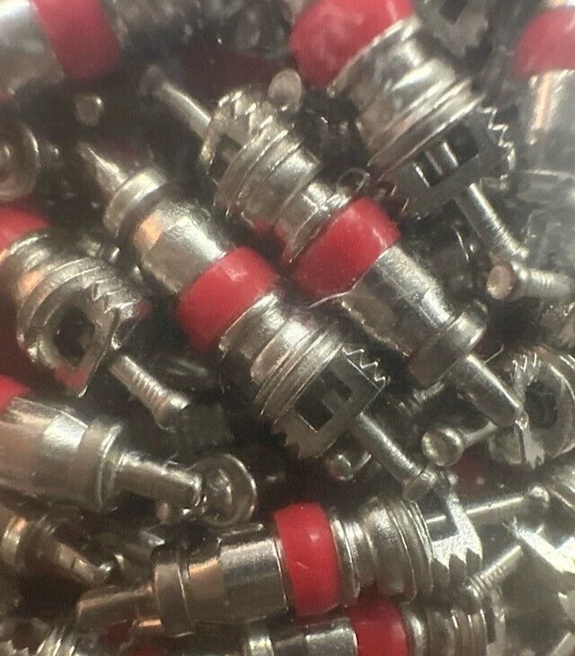 BESTECH NEW 90 Schrader Valve Cores HIGH-QUALITY For use in HVAC systems 1/4" Flare