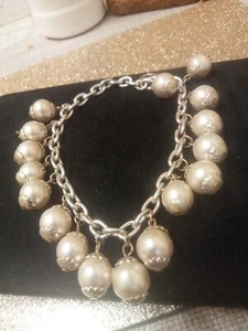 mother of pearl shell Pearl charm bracelet - Picture 1 of 3