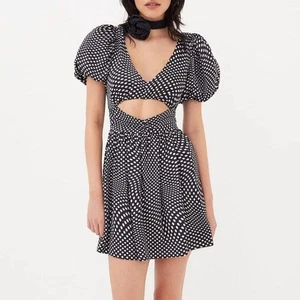 Neu mit Etikett For Love and Lemons Anya Puffärmel ausgeschnittenes Minikleid schwarz gepunktet M - Bild 1 von 14