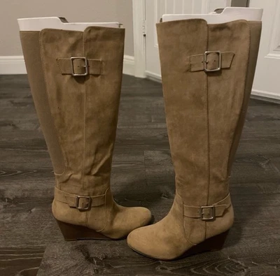 Kenneth Cole Reacción Botas Cuña Hasta la Rodilla Gamuza Marrón 8.5�� Foto 1 de 4