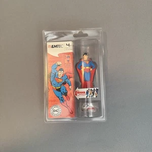 DC COMICS EMTEC Superman figure 4 GB USB 2.0 Flash Drive w/ 4 Tattoos - Picture 1 of 3