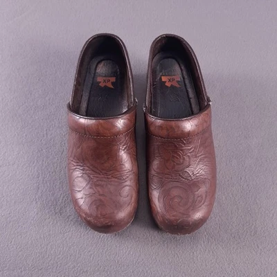Dansko XP Professional Clog Womens 8.5-9 US/EU 39 Brown Tooled Floral Leather - Image 1 of 4