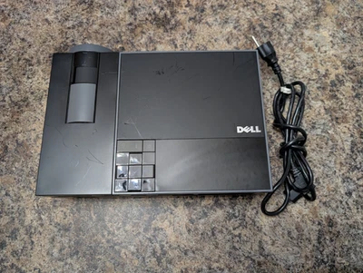 Dell 1510x XGA HDMI Projector  - Only 54 Lamp Hours - 1080p Max Resolution - Image 1 of 4