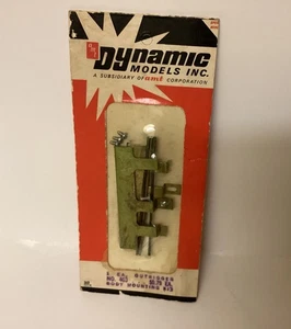 Dynamic Models #403 Escala 1/24 Latón Ranura Carrocería Kit/Vintage/NUEVO EN PAQUETE - Imagen 1 de 3