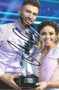 FOTO RETRATO TROFEO 6x4 firmada por Jake Quickenden bailando sobre hielo + certificado de autenticidad - Imagen 1 de 1