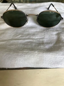 New Vintage B&L RayBan sunglasses - Picture 1 of 5