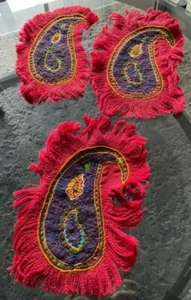 Tischdeko handgewebtes Set, alte Pateh, Teppiche, Wohndeko. Bastelset 8 Teile - Bild 1 von 5