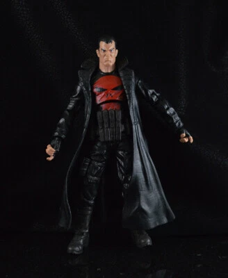 Marvel legends The punisher red skull Loose Epic heros 2012 - Image 1 of 4
