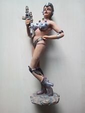 figurine personnage fiction femme guerrière hauteur 23 sur 8 cm 241gr.  .D14
