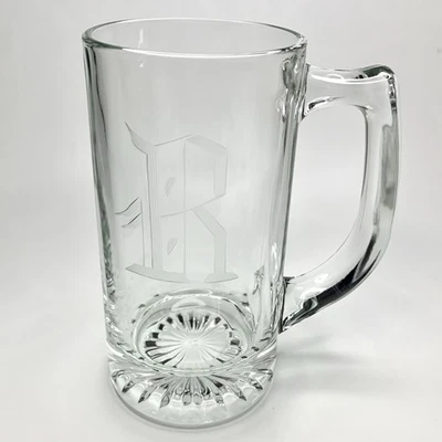 Taza de cerveza con monograma grabada inicial letra R vidrio transparente 12 oz Foto 1 de 4