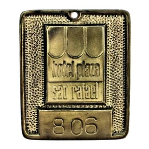 Etiqueta Hotel Vintage - HOTEL PLAZA Sao Rafael PORTUGAL 21/2" - Llavero Latón ref.k82 - Imagen 1 de 5