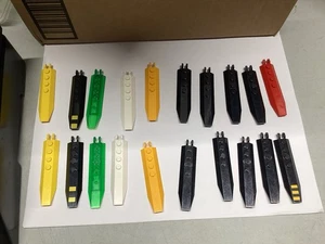 20 piezas LEGO: placas con bisagras, cuchillas de rotor de helicóptero, 1x8, Prt# 30407 rojo amarillo - Imagen 1 de 2