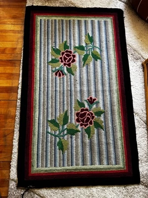 "Hermosa alfombra antigua enganchada floral rosa 52 3/4""x 31 3/4""" Foto 1 de 4