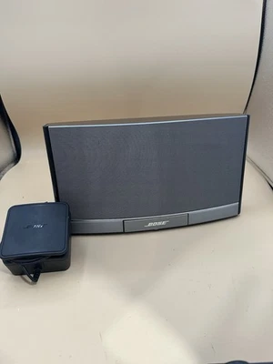 Sistema de música PORTÁTIL BOSE SoundDock N123 base para iPod con adaptador de corriente blanco brillante Foto 1 de 4