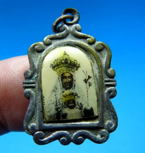 ENAMEL VIRGIN CATHOLIC ANTIQUE MEDAL RELIGIOUS PENDANT CHARM VINTAGE - Picture 1 of 2