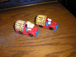 Nice VINTAGE Lot of 2 AVIVA METAL SNOOPY CAT CATCHER TOY 1958, 1966  Free SHIP - Picture 1 of 5