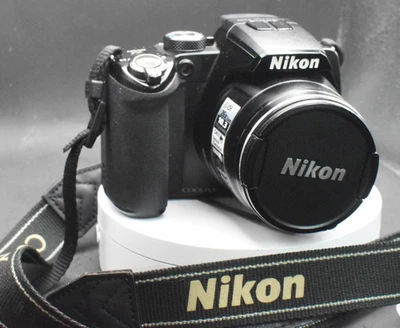 Nikon Coolpix P100 10MP Bridge Camera 26x Optical Zoom Full HD Video Tested - Image 1 of 4